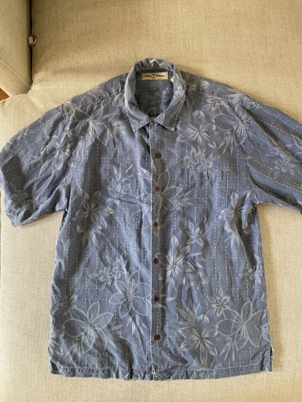 Tommy Bahama Hawaiian Shirt M